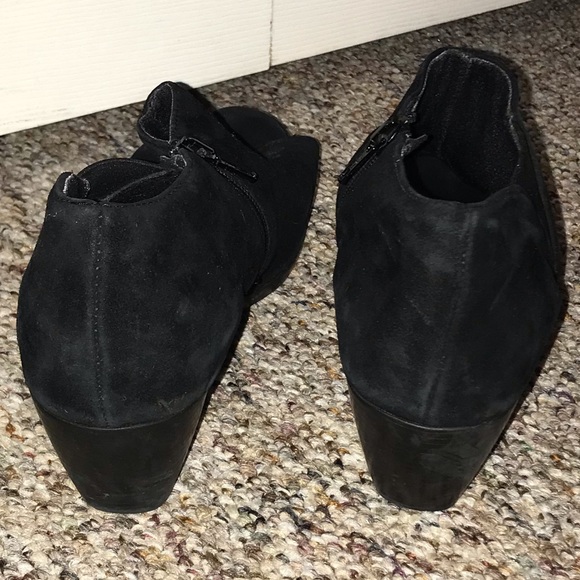 Munro Open-Toed Heels - Picture 2 of 3